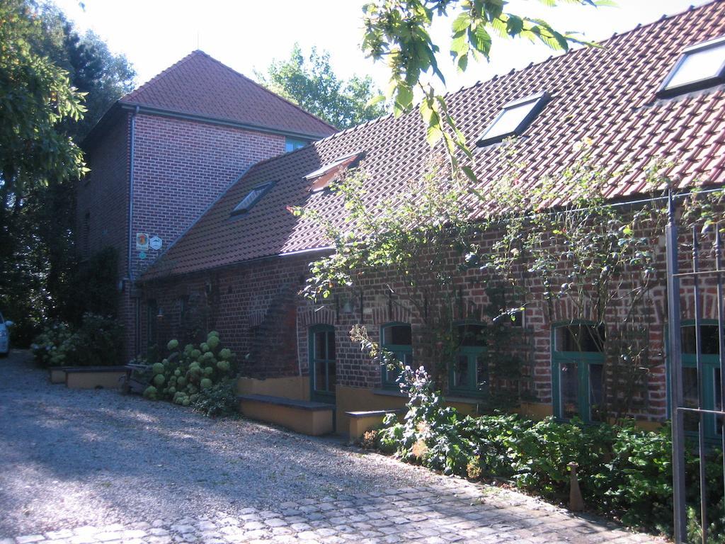 Holiday Home Les Plachettes Flobecq 客房 照片