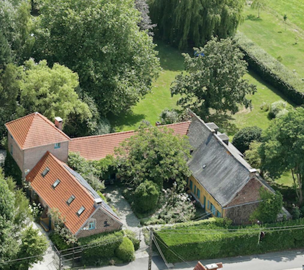 Holiday Home Les Plachettes Flobecq 外观 照片